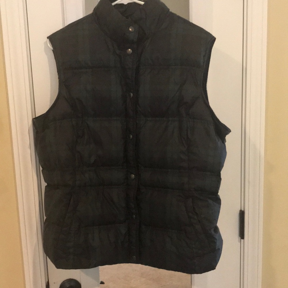 Lands end green and navy plaid puffer vest size XL
